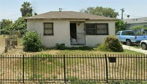 photo 1 of 110 W Johnson St, Compton, CA 90220
