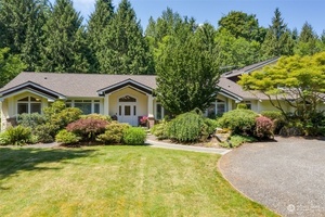 photo 1 of 19306 67th Ave SE, Snohomish, WA 98296