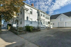 photo 1 of 24 Elm St, Lynn, MA 01905