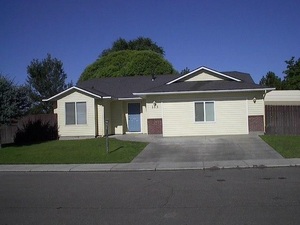 photo 1 of 113 Silver Sage Pl, Homedale, ID 83628