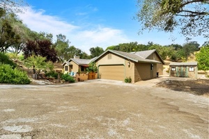 photo 1 of 28871 Yosemite Springs Pkwy, Coarsegold, CA 93614