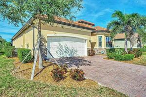 photo 1 of 24181 Gallberry Dr, Venice, FL 34293