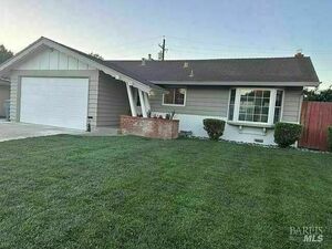 photo 1 of 543 Cottonwood St, Vacaville, CA 95688
