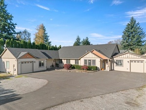 photo 1 of 4315 Evergreen Way, Washougal, WA 98671