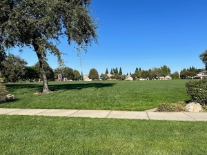 photo 1 of 9563 Highland Park Dr, Roseville, CA  95678