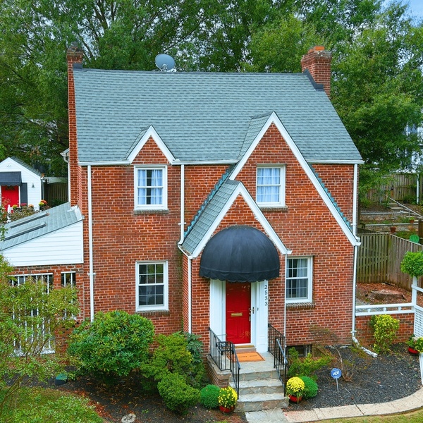 photo 1 of 2533 34th St SE, Washington, DC 20020