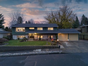 photo 1 of 840 NW Riverview Ave, Gresham, OR 97030