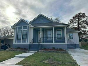 photo 1 of 5052 Press Dr, New Orleans, LA 70126