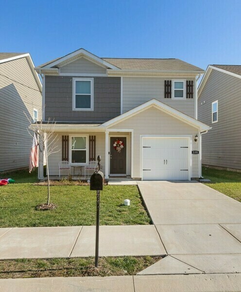 photo 1 of 135 Westcott St, La Vergne, TN 37086