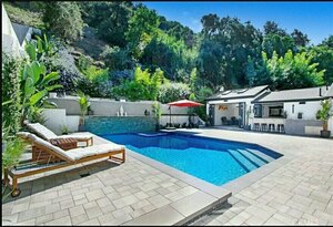 photo 1 of 1750 N Beverly Glen Blvd, Los Angeles, CA 90077