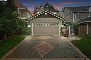 photo 1 of 3346 Schooner Dr, Stockton, CA 95219
