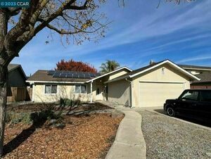 photo 1 of 3249 Larchmont Dr, Stockton, CA 95209
