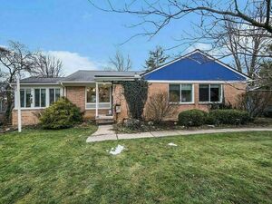 photo 1 of 209 W Russell St, Saline, MI 48176