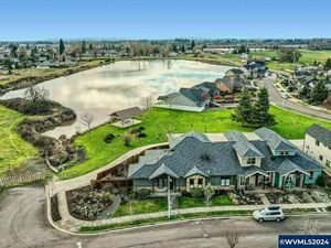 photo 1 of 1702 Merganser St, Silverton, OR 97381