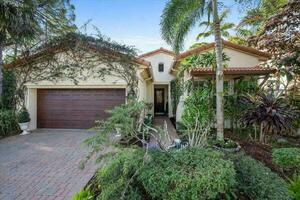 photo 1 of 974 Mill Creek Dr, Palm Beach Gardens, FL 33410