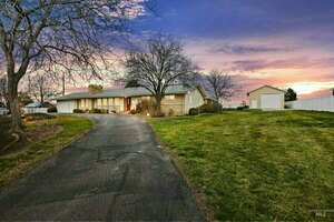 photo 1 of 209 E Andrews Ave, Parma, ID 83660