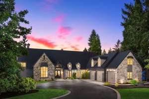 photo 1 of 909 SW Schaeffer Rd, West Linn, OR 97068