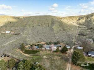 photo 1 of 12164 Hill Rd, Payette, ID 83661
