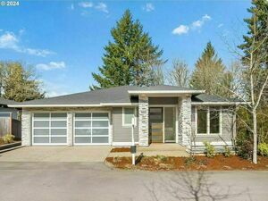 photo 1 of 893 Cedar St, Lake Oswego, OR 97034