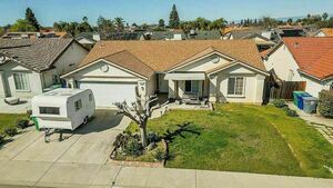 photo 1 of 2694 4th St, Sanger, CA 93657