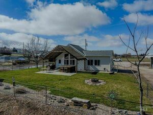 photo 1 of 3624 Wills Rd, Emmett, ID 83617