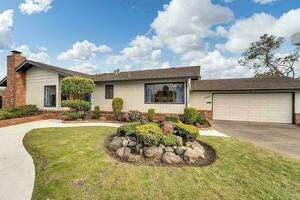 photo 1 of 600 Grand St, ALAMEDA, CA 94501