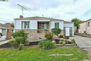 photo 1 of 21179 Locust St, Hayward, CA 94541