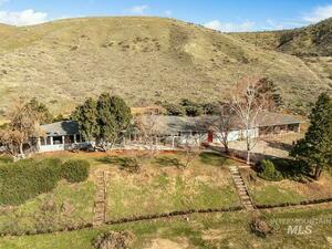 photo 1 of 12164 Hill Rd, Payette, ID 83661