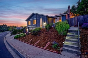 photo 1 of 131 Panorama Dr, Benicia, CA 94510