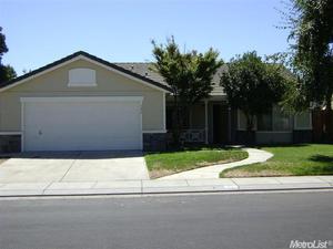 photo 1 of 794 Prairie Dunes Dr, Lathrop, CA 95330