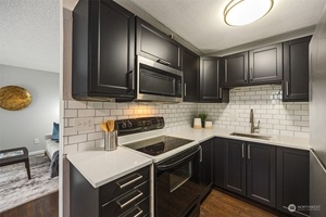 photo 1 of 230 SW Clark St Unit C303, Issaquah, WA 98027