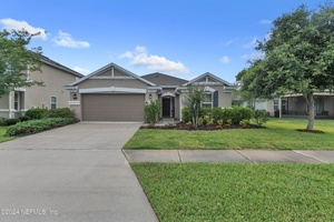 photo 1 of 182 Heritage Oaks Dr, St Johns, FL 32259