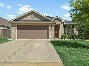 photo 1 of 19310 Tobiano Park Dr, Tomball, TX 77377