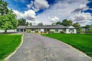 photo 1 of 2013 S 10th Ave, Caldwell, ID 83605