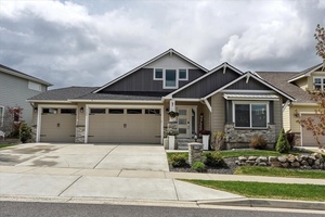 photo 1 of 1726 S Ridgetop Dr, Greenacres, WA 99016