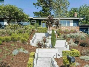photo 1 of 131 Devin Dr, Moraga, CA 94556