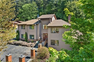 photo 1 of 1226 S Lake Stickney Dr, Lynnwood, WA 98087