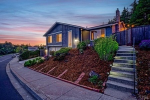 photo 1 of 131 Panorama Dr, Benicia, CA 94510