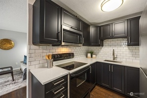 photo 1 of 230 SW Clark St Unit C303, Issaquah, WA 98027