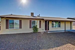 photo 1 of 10302 N 73rd Ave, Peoria, AZ 85345