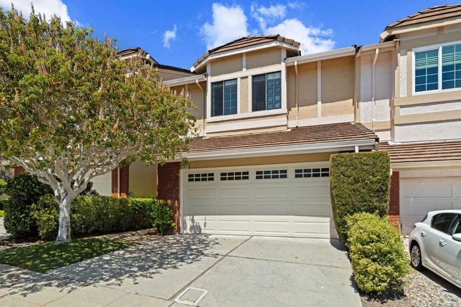 photo 1 of 1812 Parkwood Dr, San Mateo, CA 94403