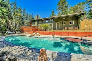photo 1 of 16860 Burl Ln, Occidental, CA 95465