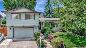 photo 1 of 4492 Sandalwood Dr, Pleasanton, CA 94588