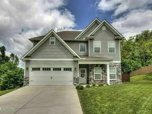 photo 1 of 3206 Oakwood Hills Ln, Knoxville, TN 37931