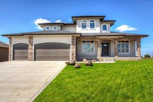 photo 1 of 14501 Brookview Dr, Urbandale, Iowa 50323