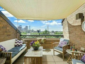 photo 1 of 110 1st Ave NE UNIT E-F409, Minneapolis, MN 55413