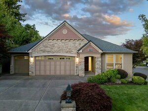 photo 1 of 2721 Ridge Ln, West Linn, OR 97068