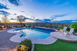 photo 1 of 9978 W White Feather Ln, Peoria, AZ 85383
