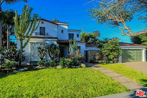 photo 1 of 2228 Prospect Ave, Venice, CA 90291