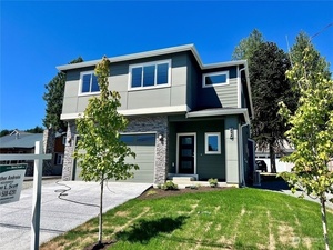 photo 1 of 6520 Wetmore Ave, Everett, WA 98203